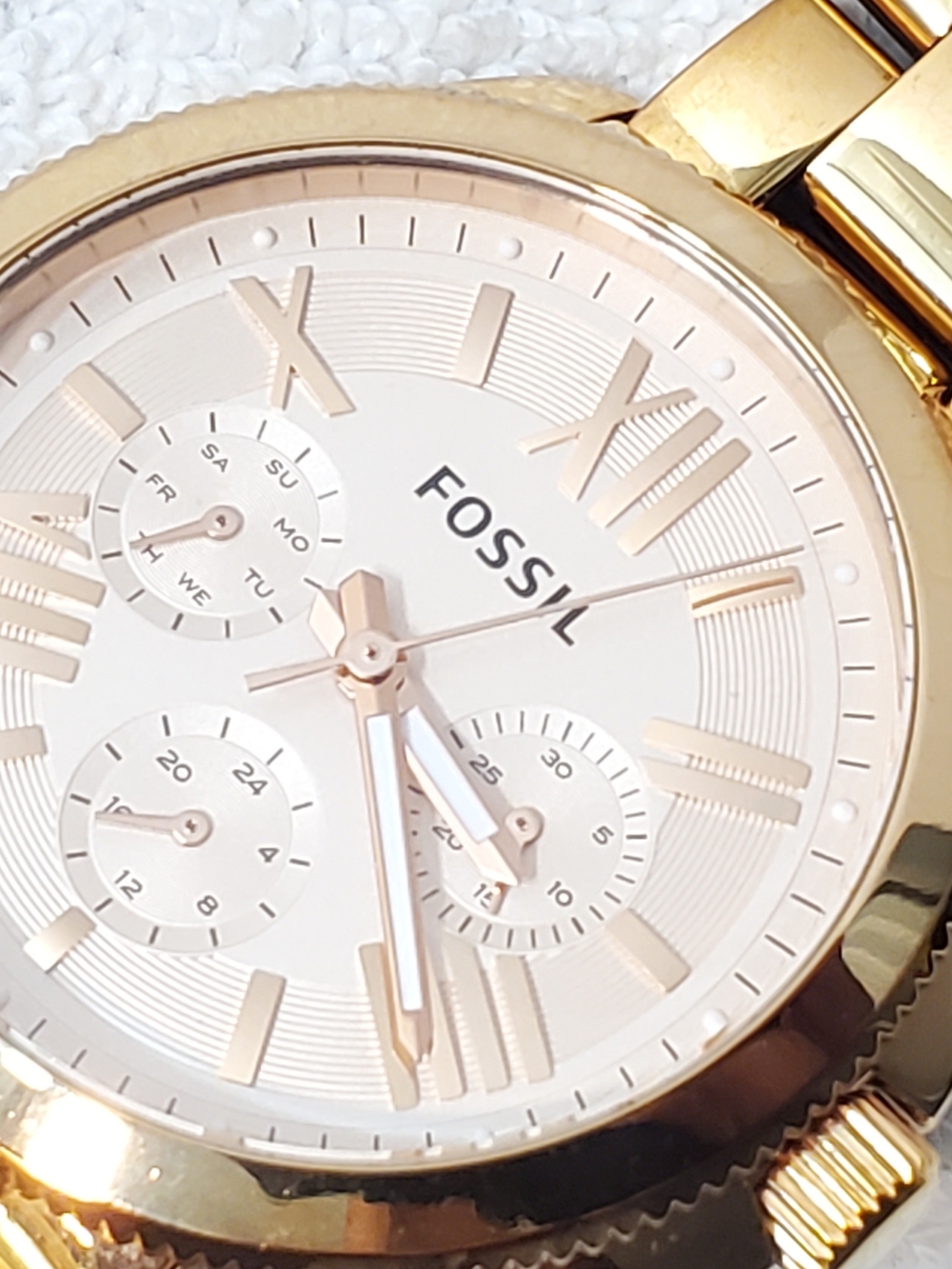 Fossil Cecile Women's Rose Gold Tone Day Date Quartz Watch Roman Numerals - Picture 2 of 10
